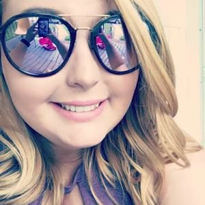 Meet your Posher, Erica